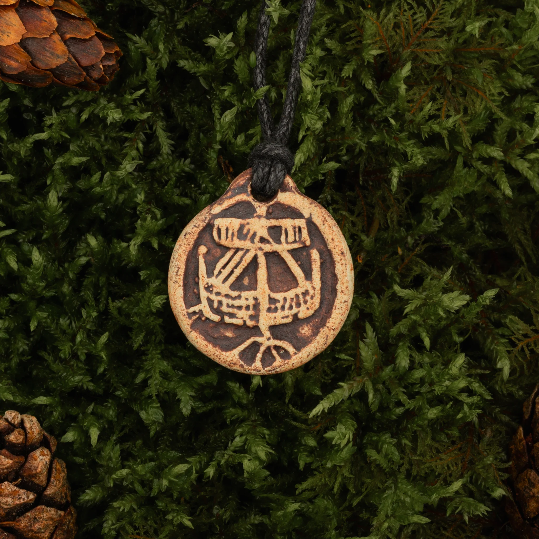 Florin Ceramic Pendant - Image 2