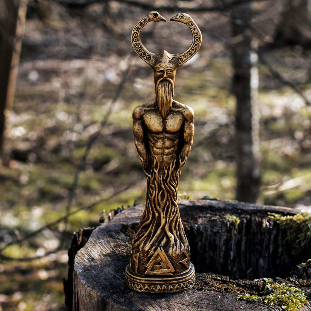 God Statue, Odin