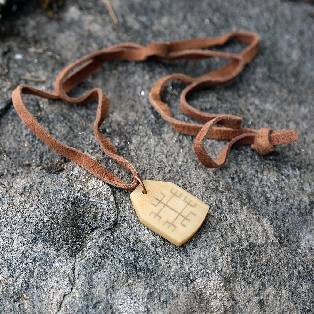 Herzlustafir Amulet, Bone - Image 3