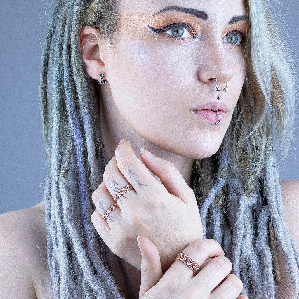 Idun's Weave Ring, Rose Gold - Image 3