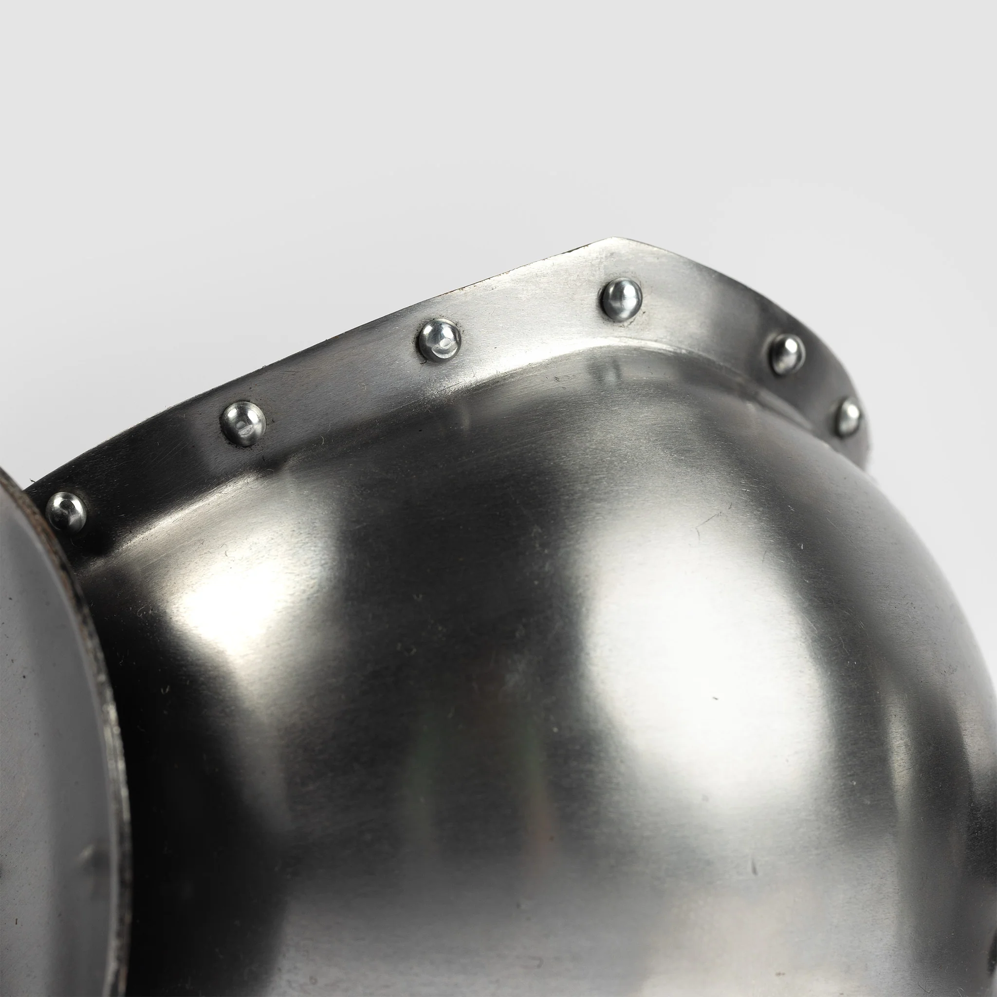 Medieval Knee Cops - Image 4