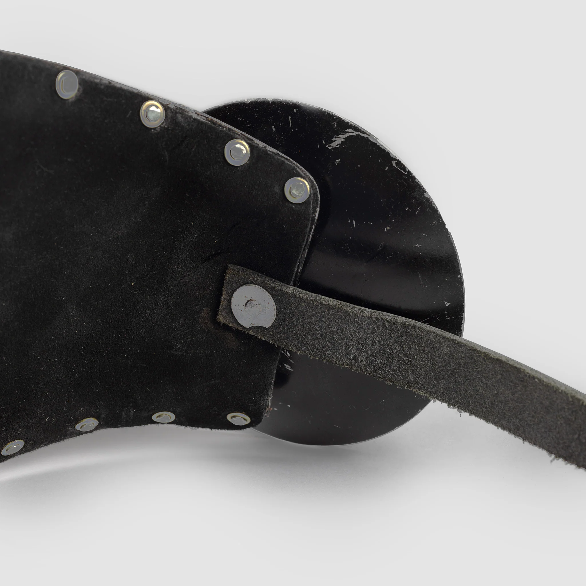 Medieval Knee Cops - Image 5