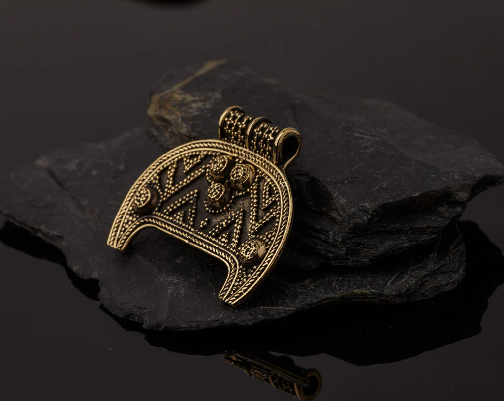 Premium Lunila Amulet, Bronze - Image 2