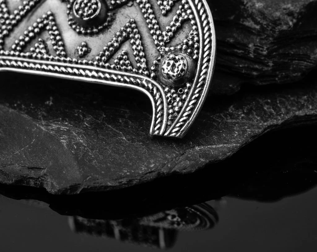 Premium Lunila Amulet, Silver - Image 3