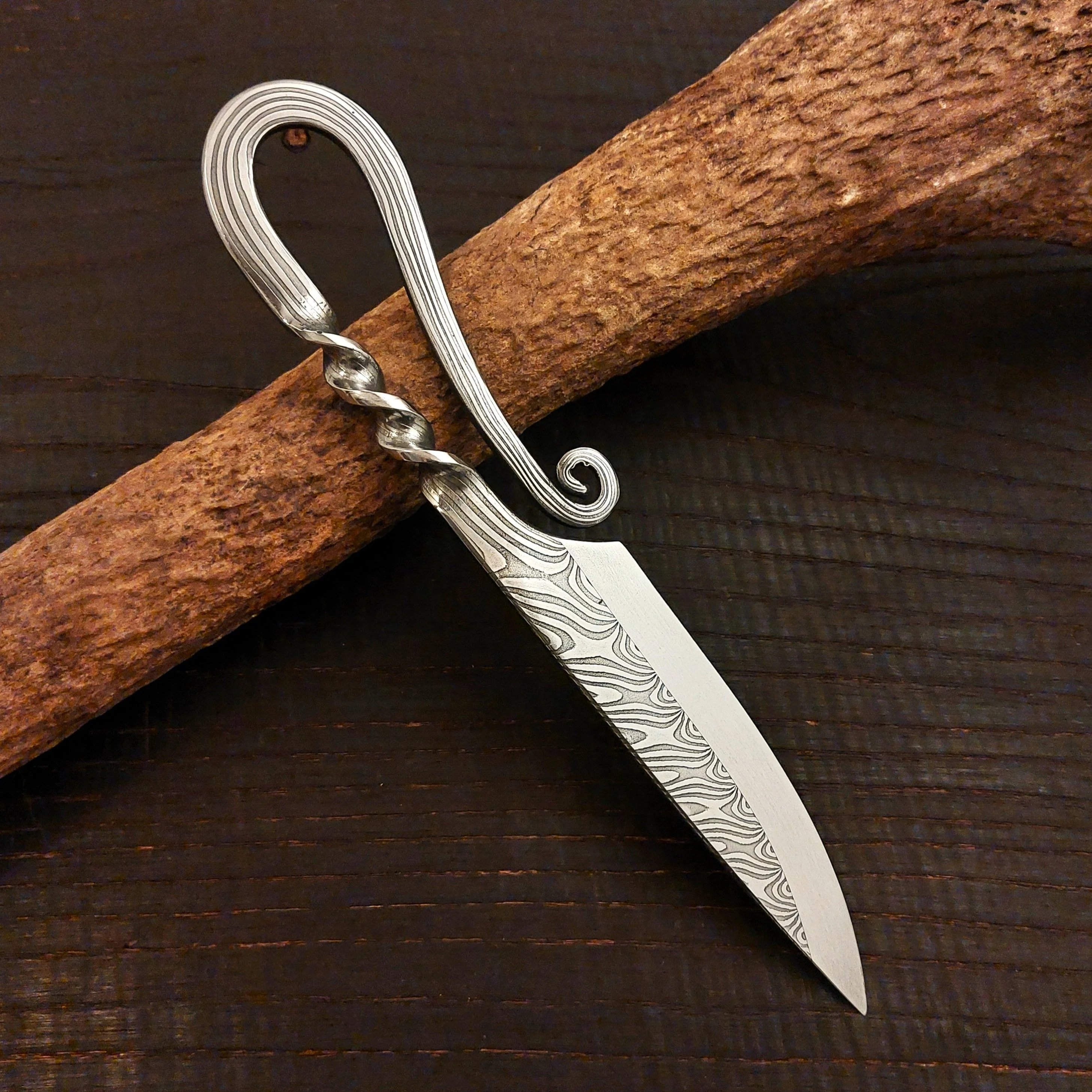 Premium Pattern-Welded Krumknife, Cognac Brown Sheath - Image 3
