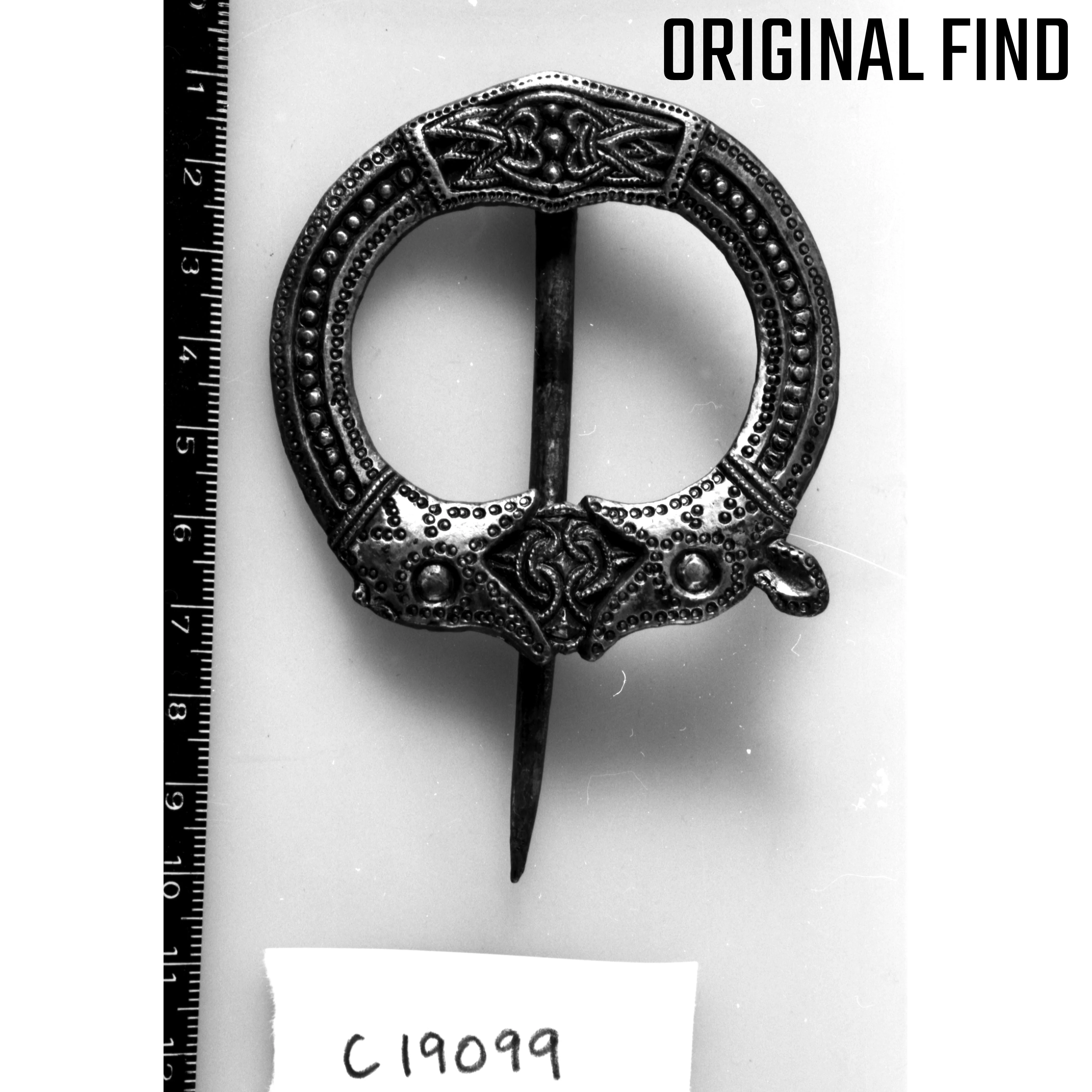 Premium Rogaland Fibula, Bronze - Image 6