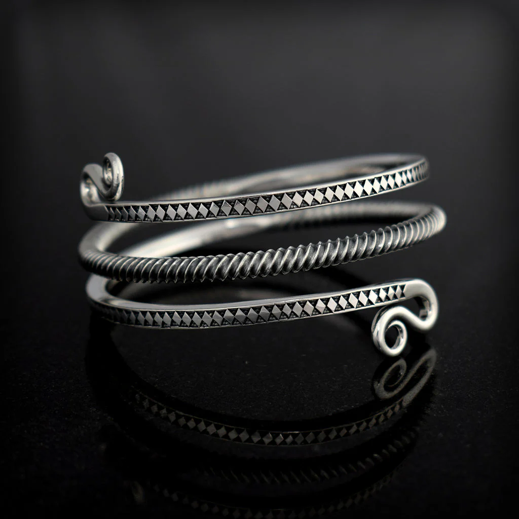 Premium Spiral Armring, Silver - Image 2