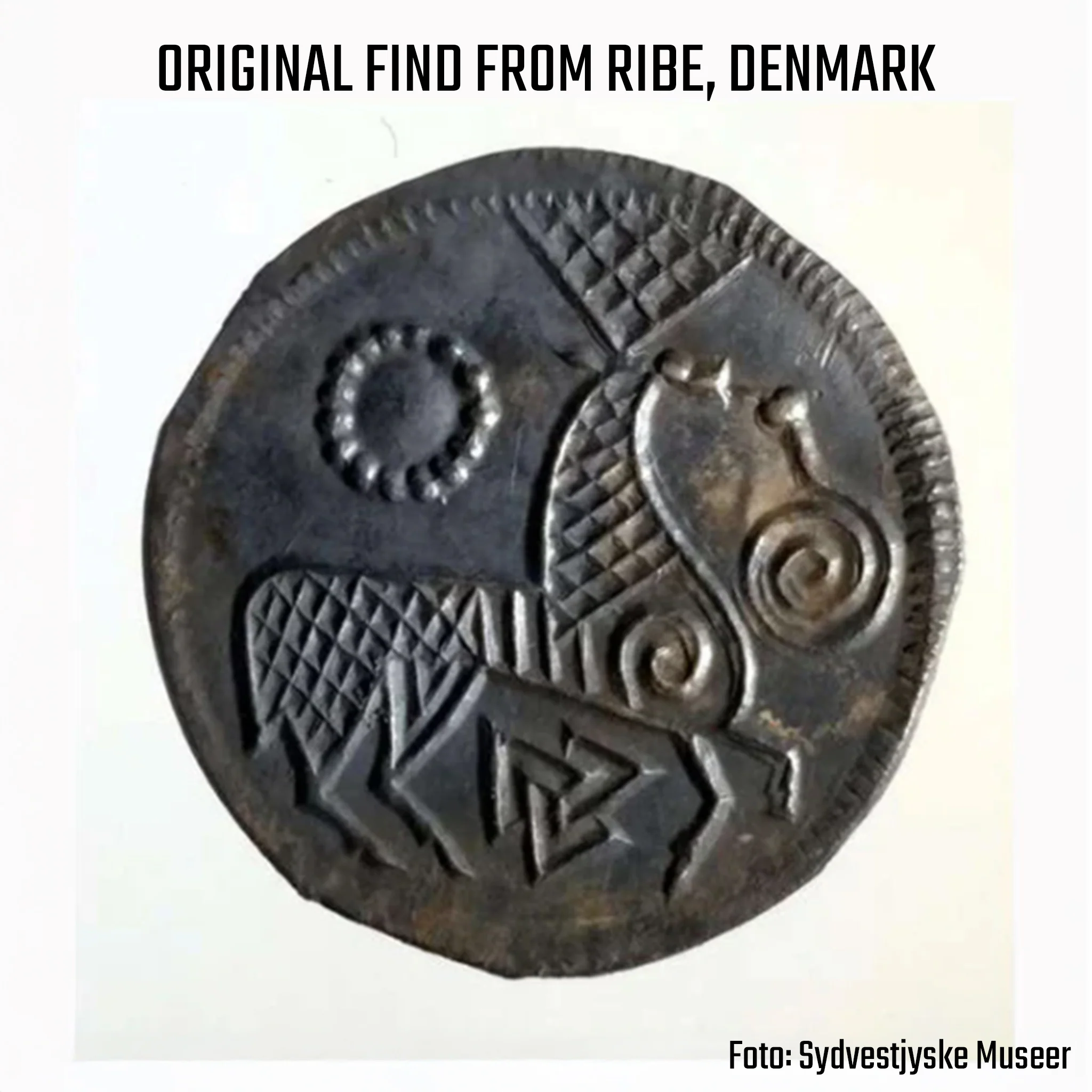 Ribe Deer Pendant, Bronze - Image 3
