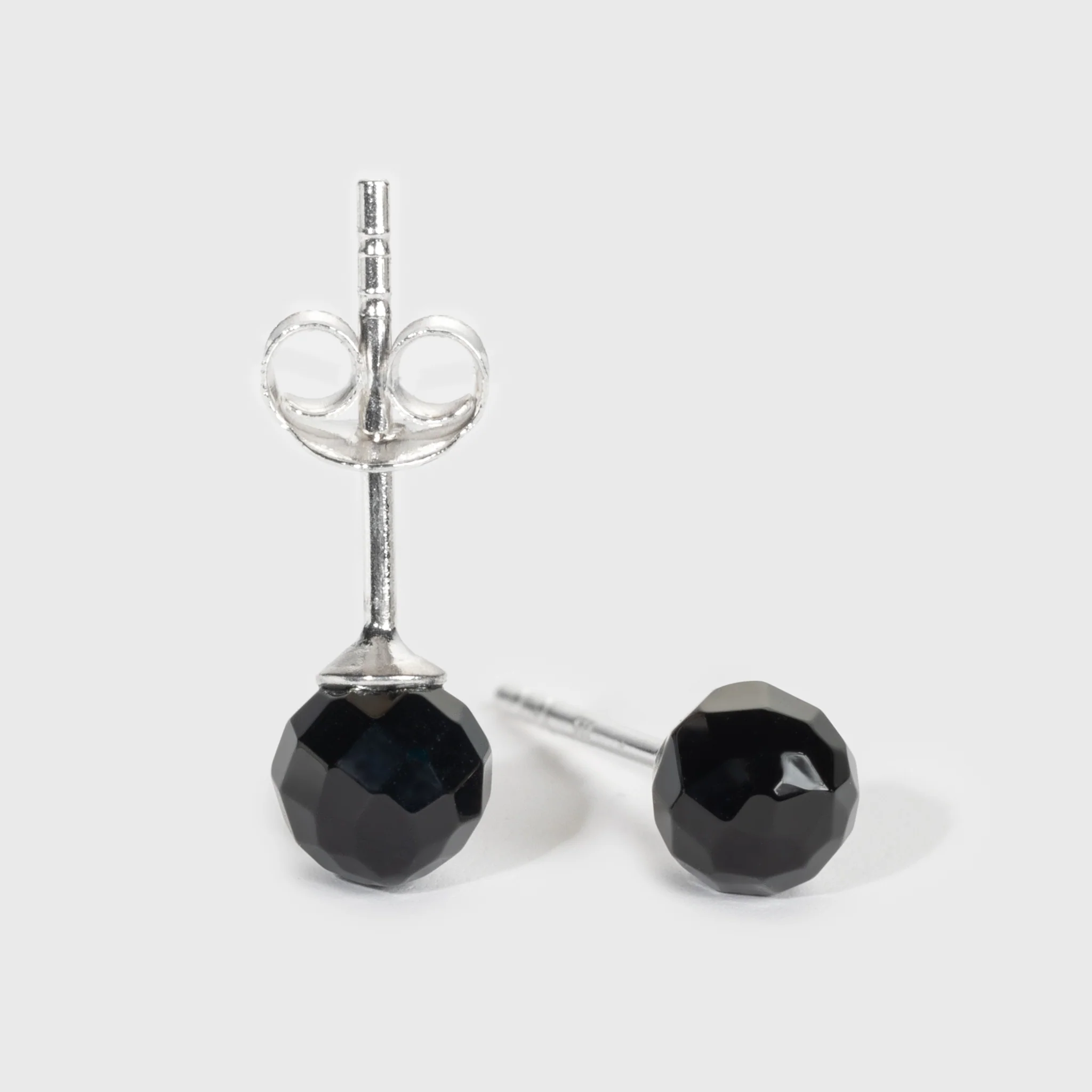 Round-Cut Black Onyx Silver Stud Earrings - Image 5