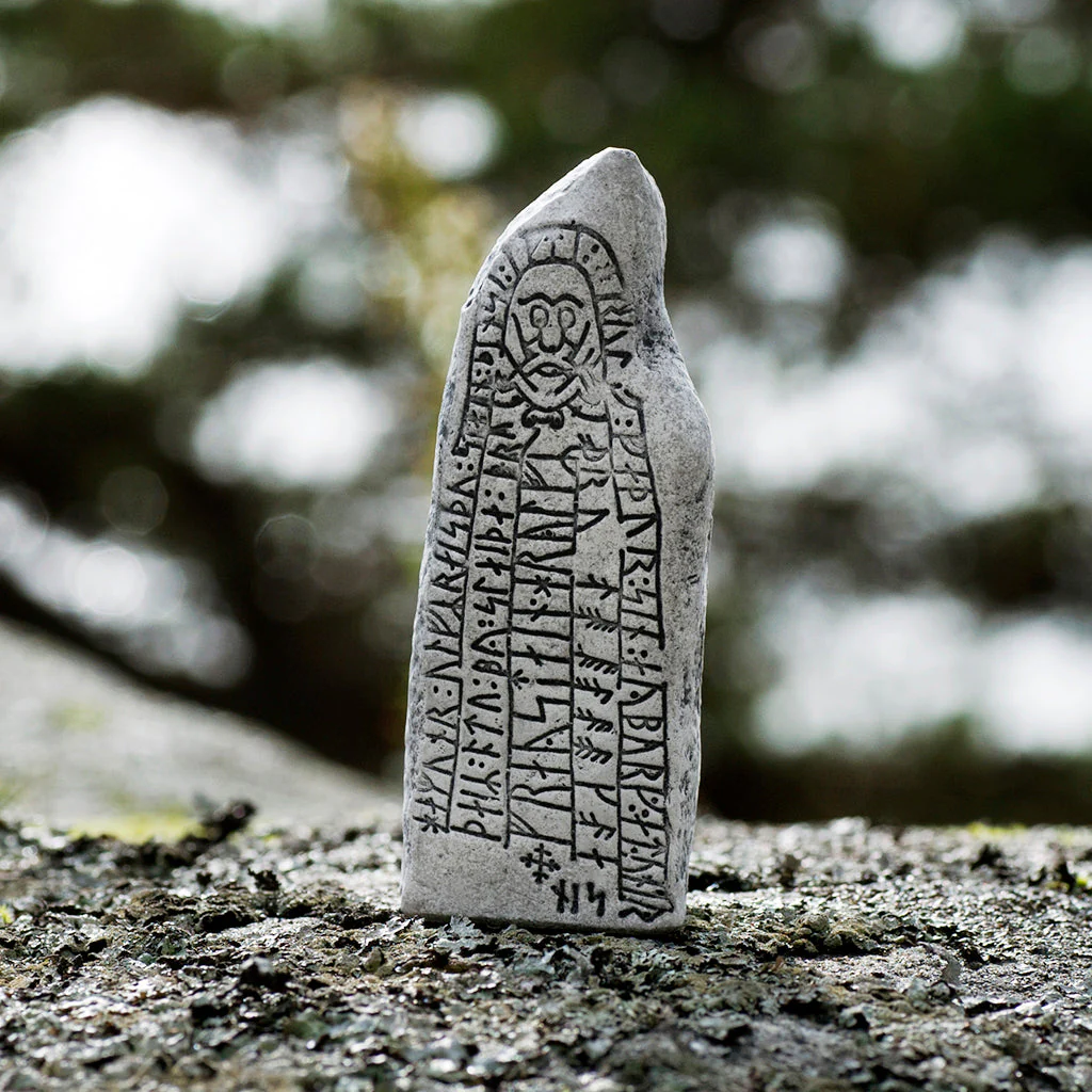 Runestone, Släbro-Oppeby