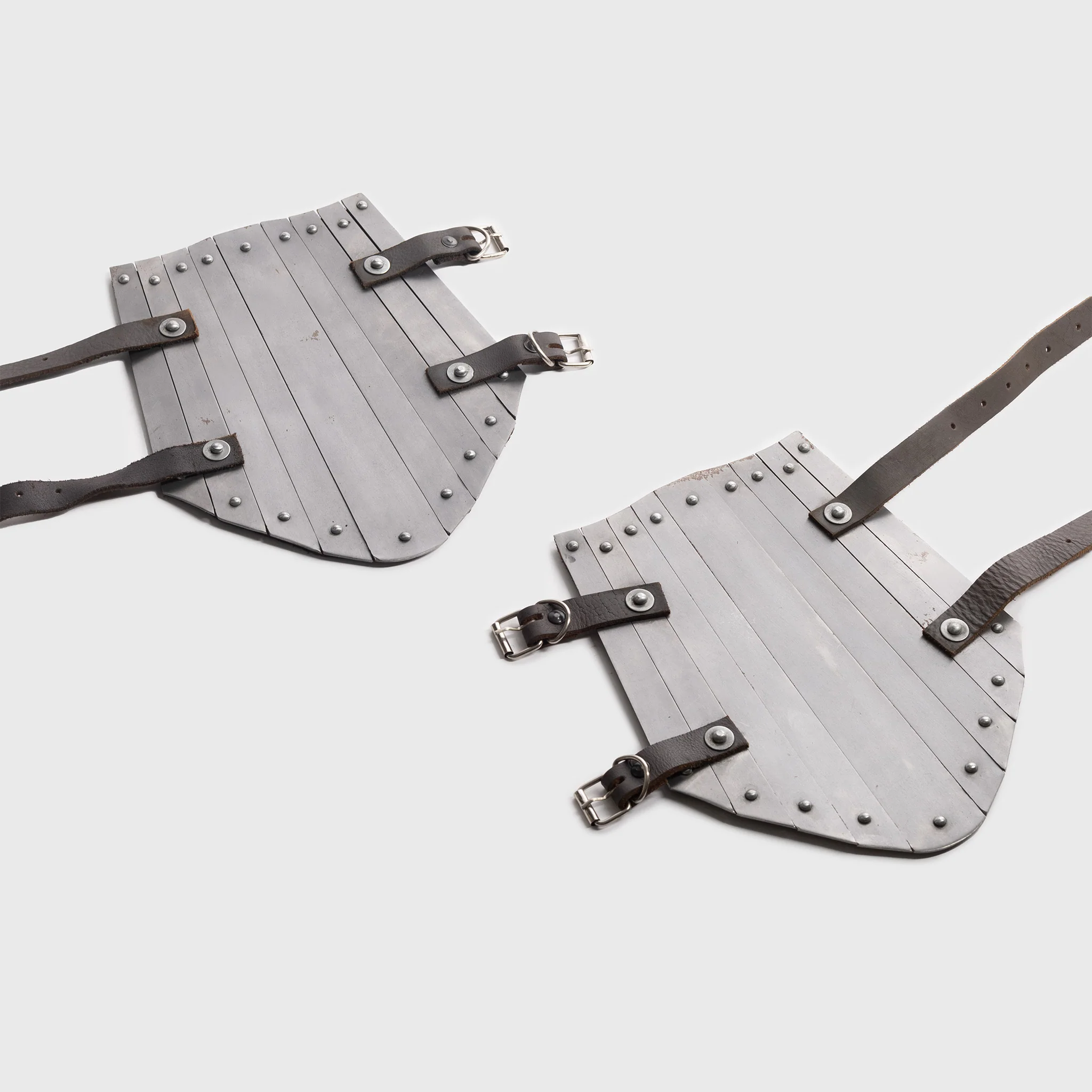 Valsgarde Arm Guards - Image 2