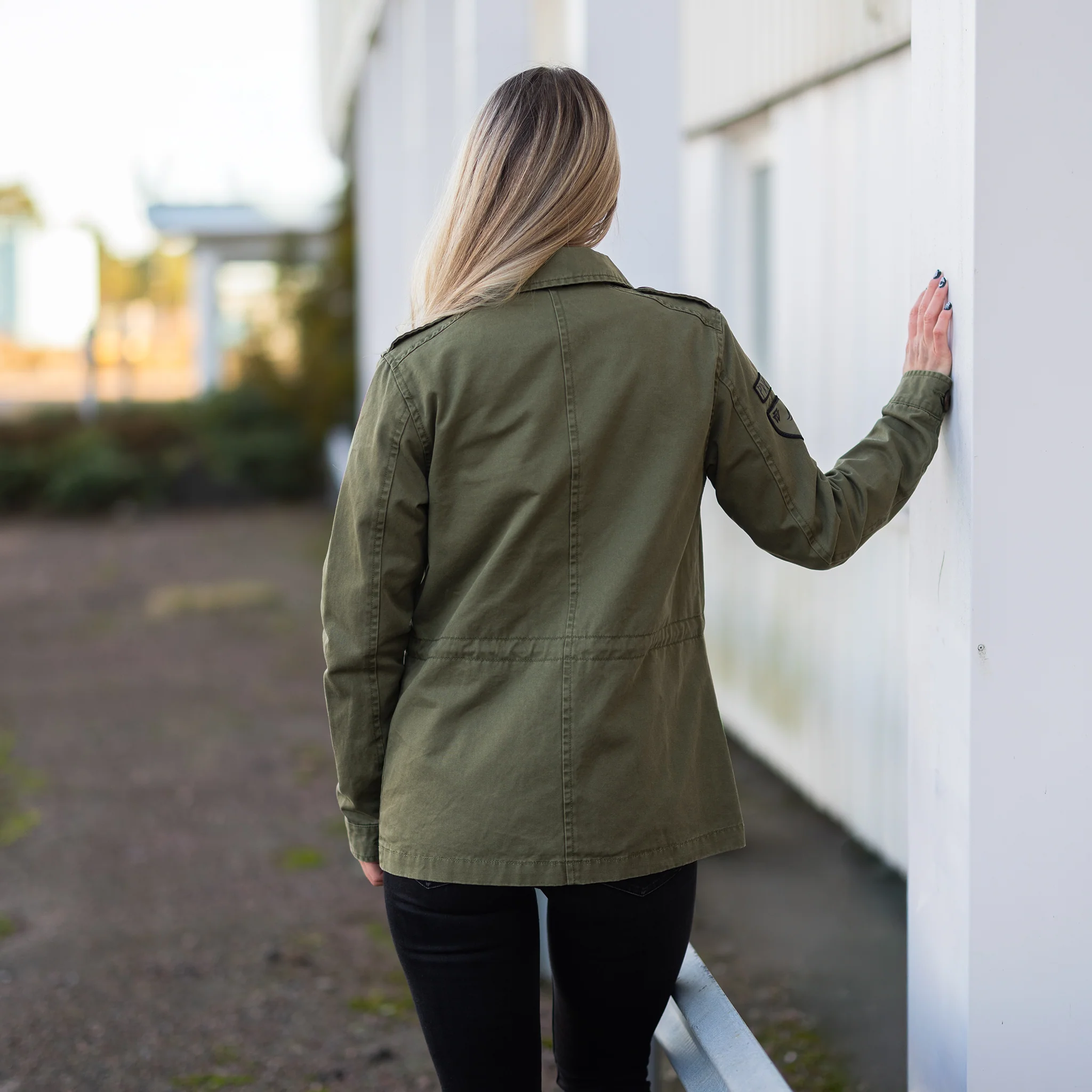 Women's Grimfrost's Field Jacket, Green - Image 2